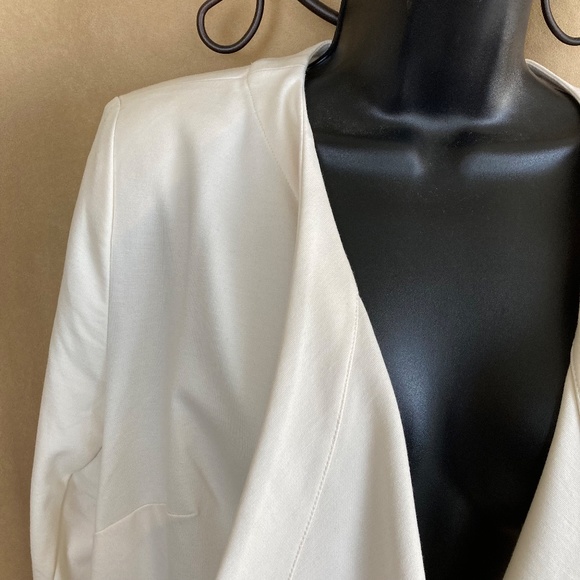 NWT Lane Bryant Long Blazer, Draped Lapels, white, size 10/12 - Picture 10 of 16